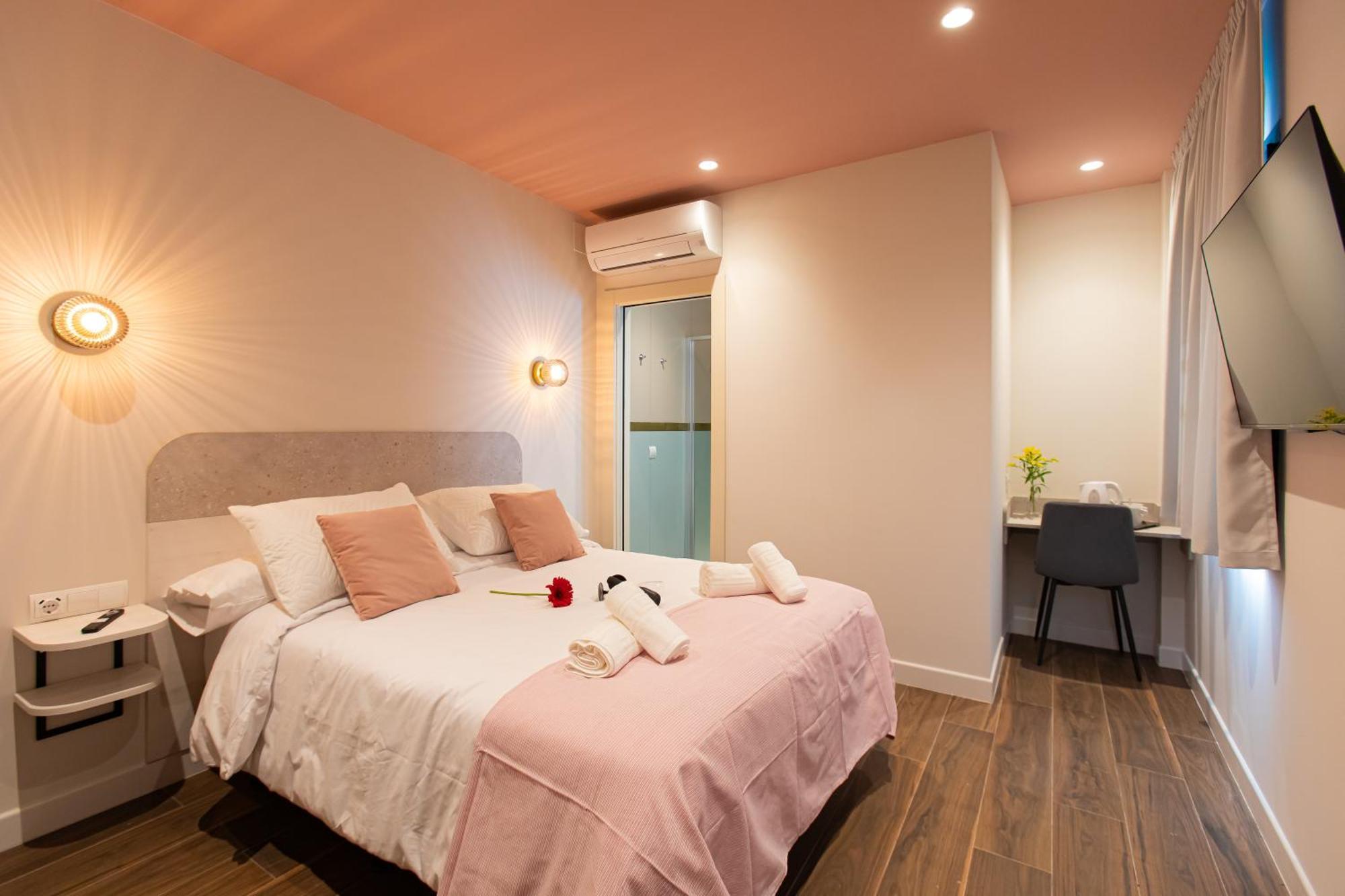Boutique Rooms Playa Burriana Nerja Eksteriør bilde