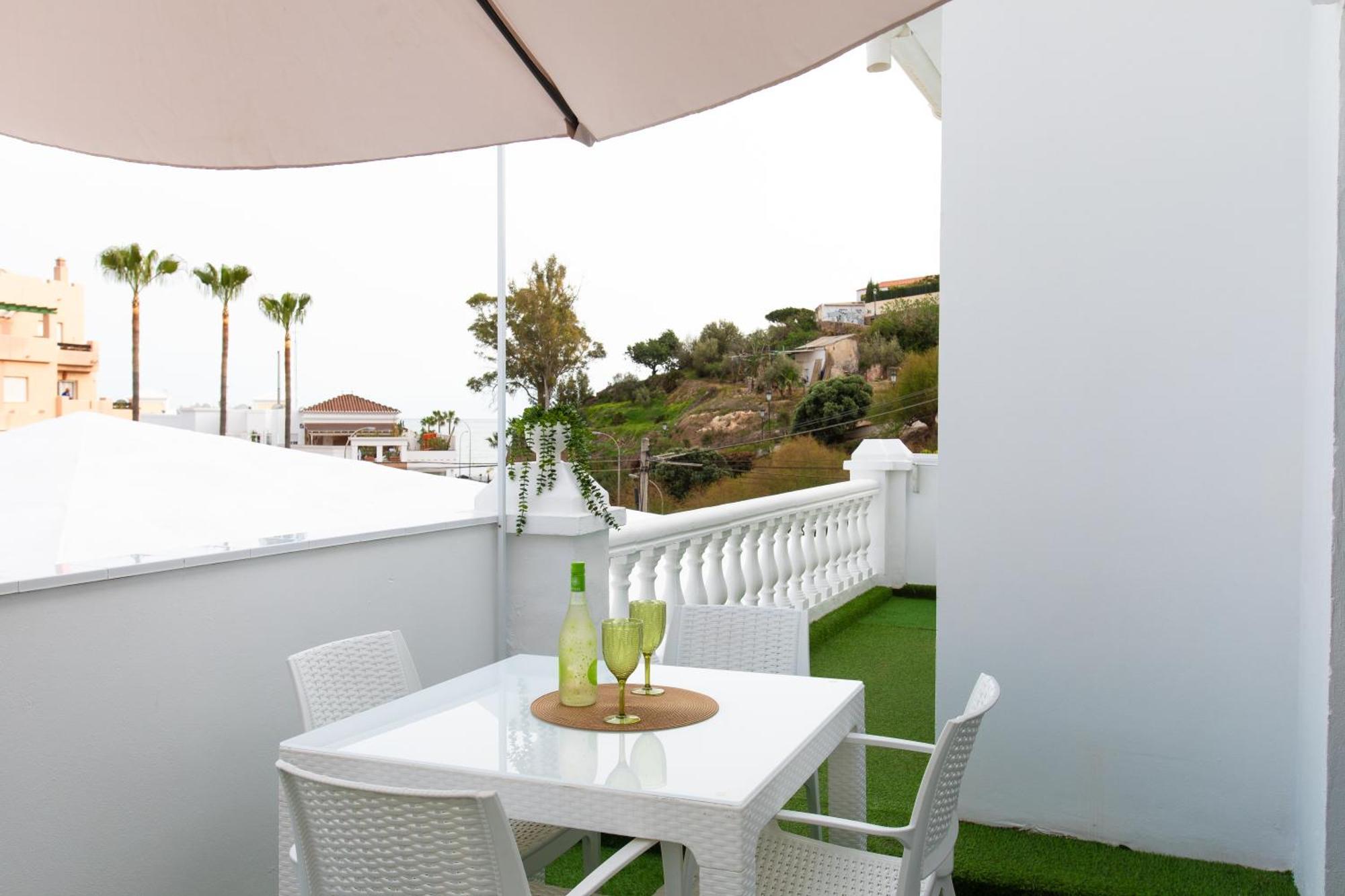 Boutique Rooms Playa Burriana Nerja Eksteriør bilde