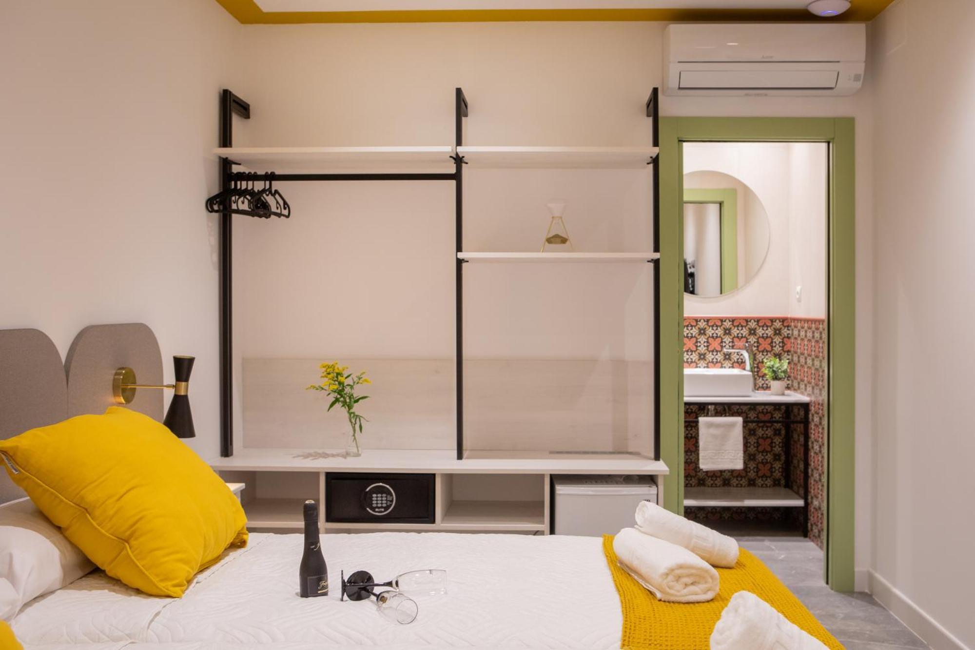 Boutique Rooms Playa Burriana Nerja Eksteriør bilde
