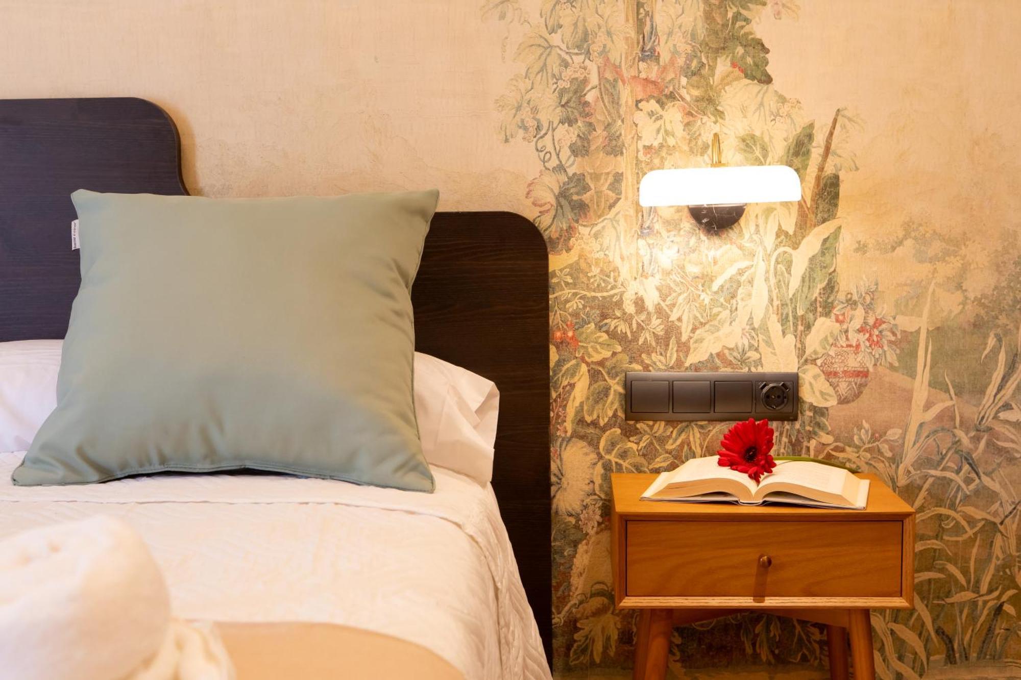 Boutique Rooms Playa Burriana Nerja Eksteriør bilde
