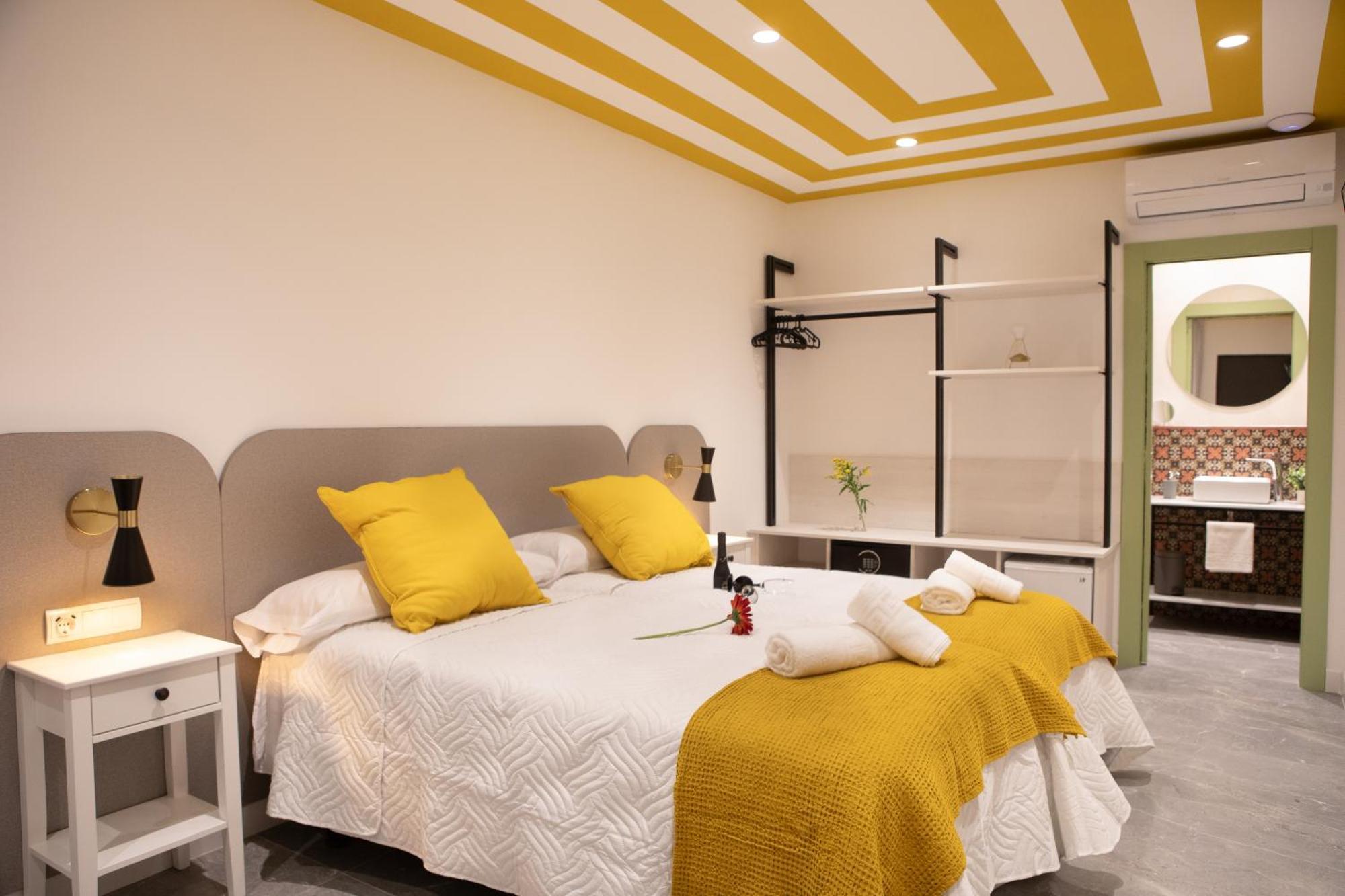 Boutique Rooms Playa Burriana Nerja Eksteriør bilde