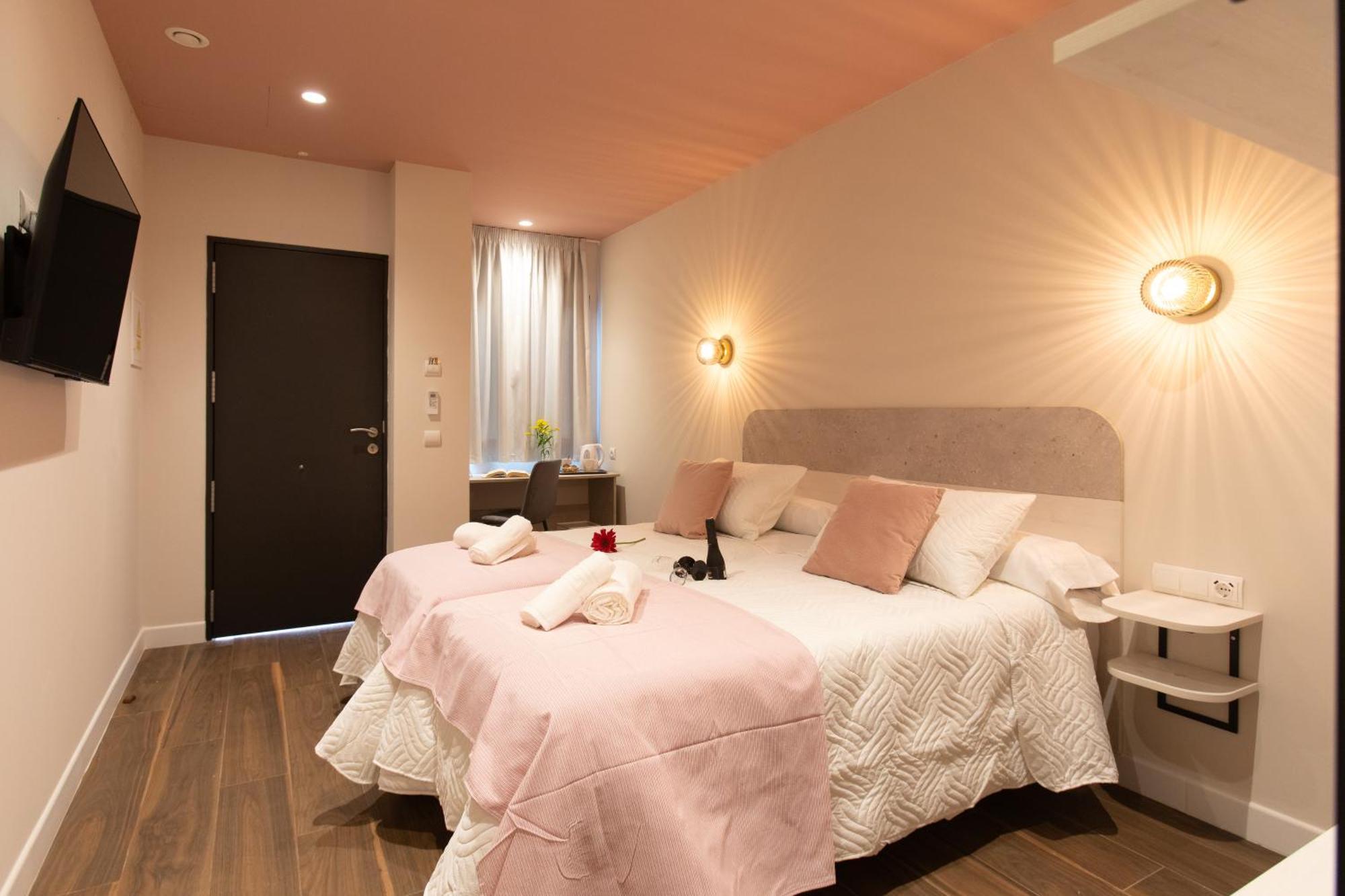 Boutique Rooms Playa Burriana Nerja Eksteriør bilde
