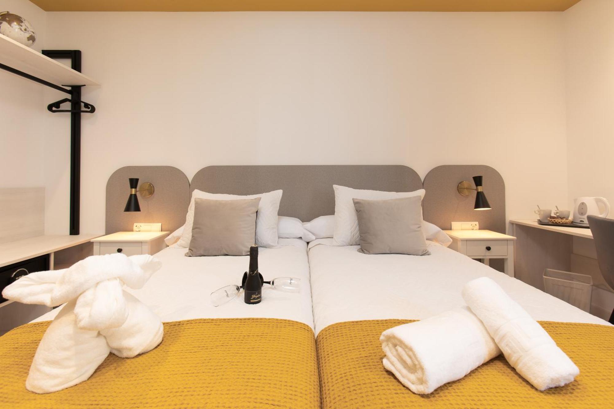 Boutique Rooms Playa Burriana Nerja Eksteriør bilde